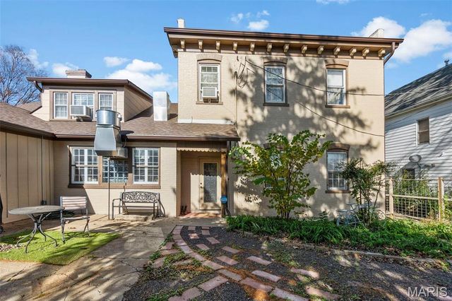 221 W Saint Joseph Street, Perryville, MO 63775