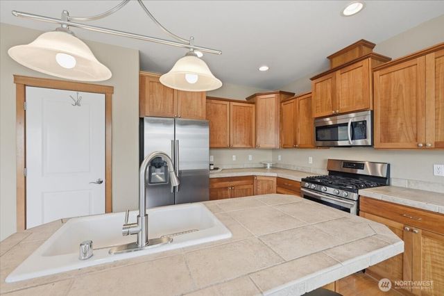 17103 138th Avenue Ct E, Puyallup, WA 98374