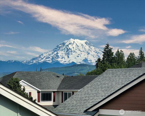 17103 138th Avenue Ct E, Puyallup, WA 98374
