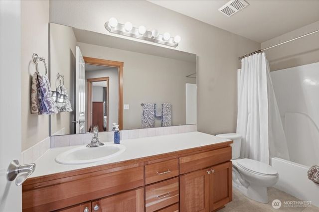 17103 138th Avenue Ct E, Puyallup, WA 98374