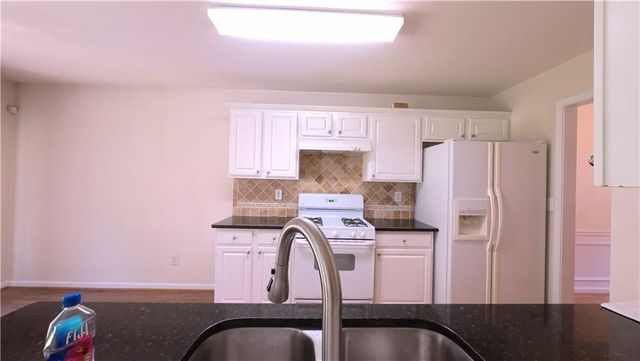 135 Friars Head Drive, Suwanee, GA 30024