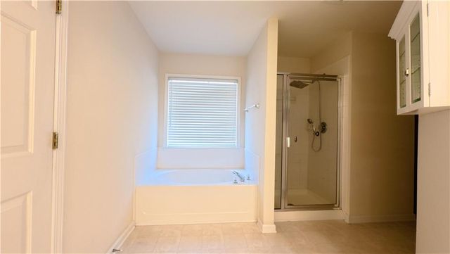 135 Friars Head Drive, Suwanee, GA 30024