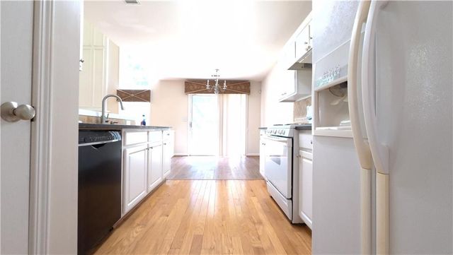 135 Friars Head Drive, Suwanee, GA 30024