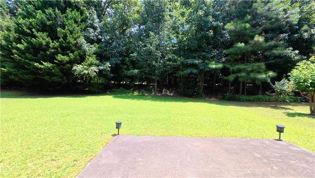 135 Friars Head Drive, Suwanee, GA 30024
