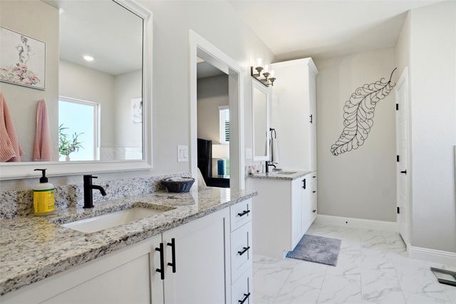 1184 Horizon Trace Drive, Azle, TX 76020