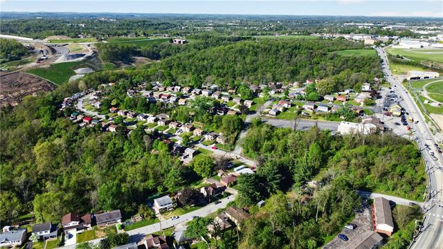 3816 Fleetwood Dr, West Mifflin, PA 15122