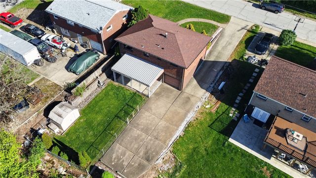 3816 Fleetwood Dr, West Mifflin, PA 15122