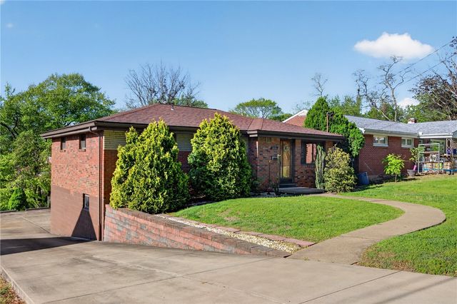 3816 Fleetwood Dr, West Mifflin, PA 15122