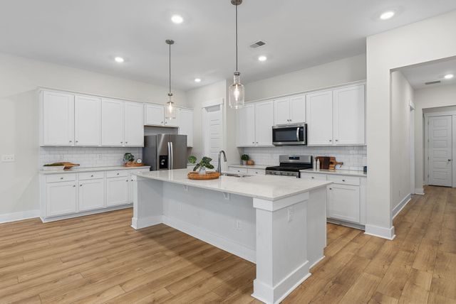 125 Trumpet Vine Drive, Summerville, SC 29483