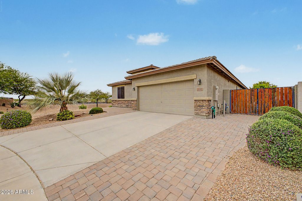 1266 E EUCALYPTUS Lane, San Tan Valley, AZ 85143 — photo 3