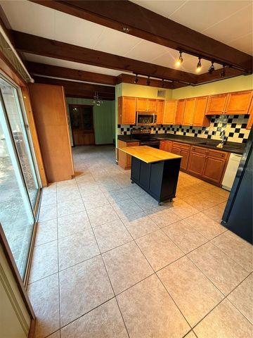 816 NW 14TH AVE., Gainesville, FL 32601