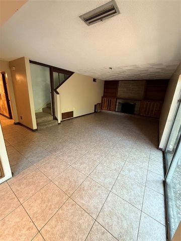 816 NW 14TH AVE., Gainesville, FL 32601