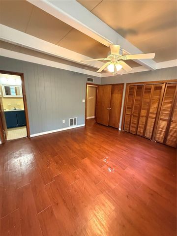 816 NW 14TH AVE., Gainesville, FL 32601