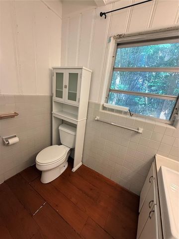 816 NW 14TH AVE., Gainesville, FL 32601