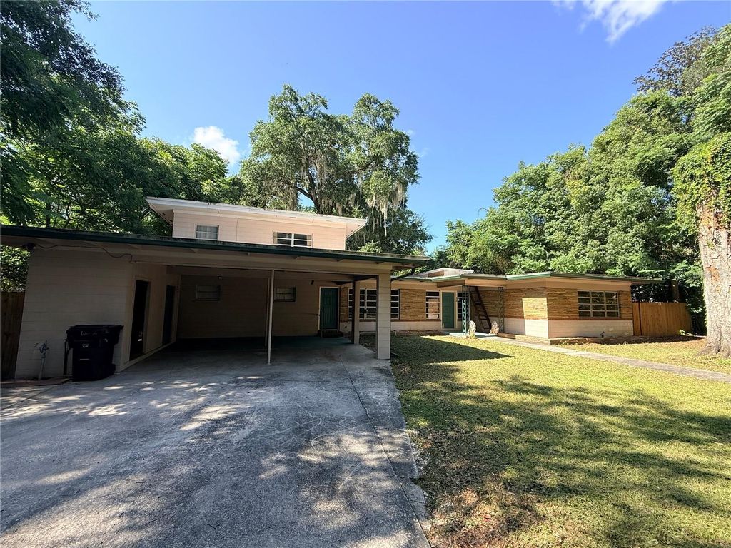 816 NW 14TH AVE., Gainesville, FL 32601