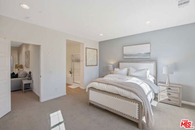 2464 Blossom Ridge Court 2, Simi Valley, CA 93063