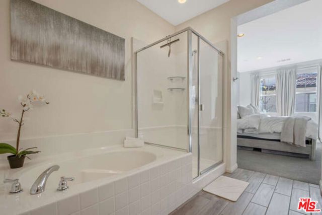 2464 Blossom Ridge Court 2, Simi Valley, CA 93063