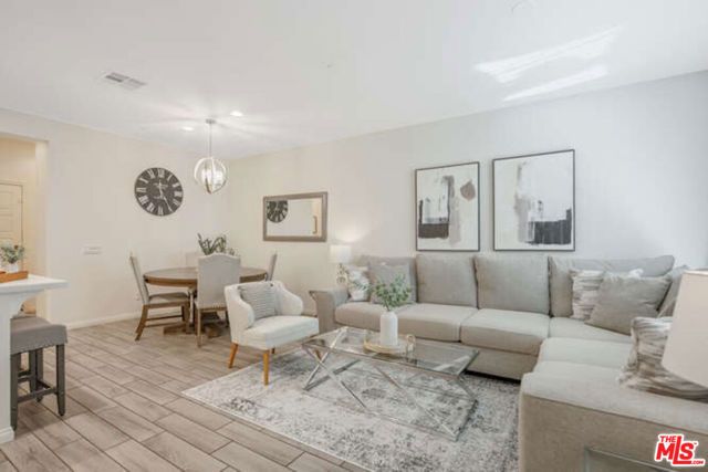 2464 Blossom Ridge Court 2, Simi Valley, CA 93063