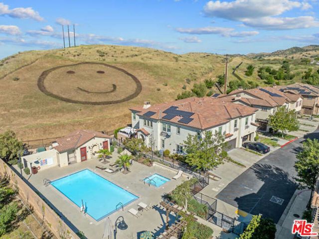 2464 Blossom Ridge Court 2, Simi Valley, CA 93063