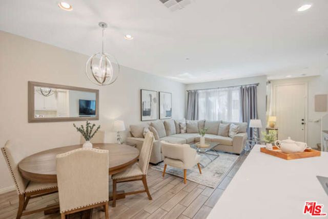 2464 Blossom Ridge Court 2, Simi Valley, CA 93063