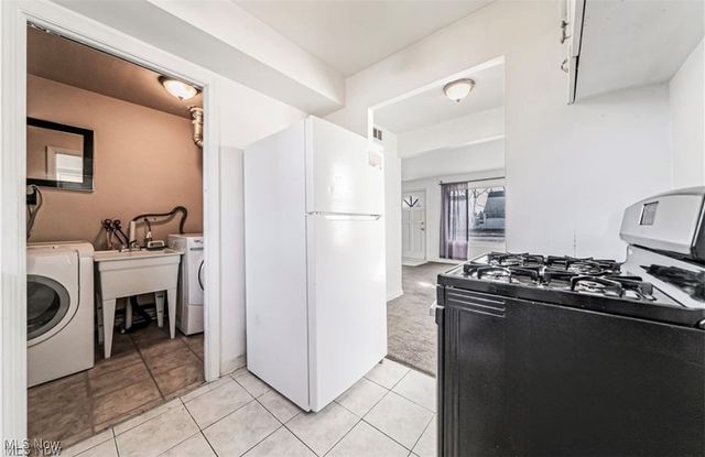 3910 Wetzel Avenue, Cleveland, OH 44109