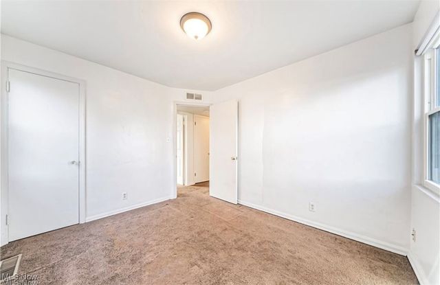 3910 Wetzel Avenue, Cleveland, OH 44109