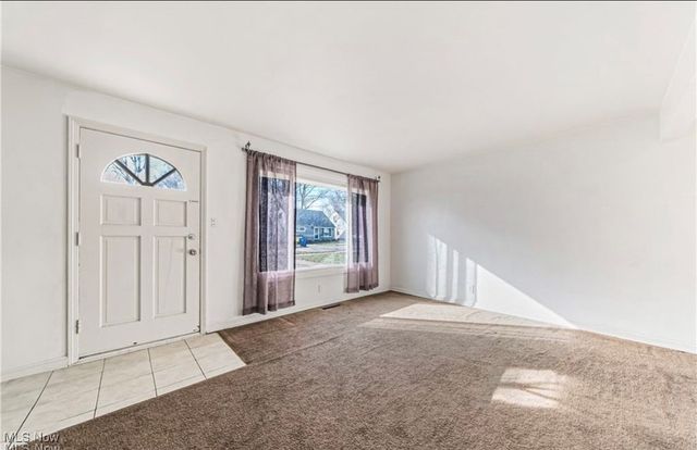 3910 Wetzel Avenue, Cleveland, OH 44109