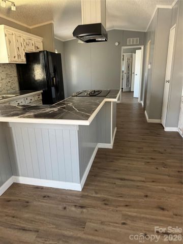 3021 Spartanburg Highway, East Flat Rock, NC 28726