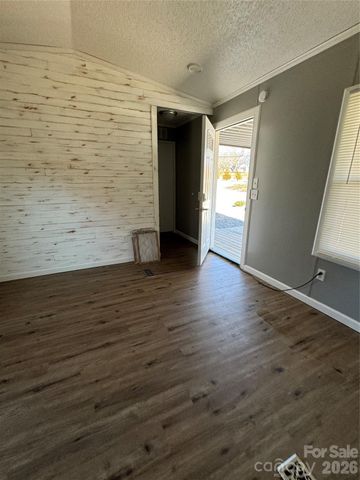 3021 Spartanburg Highway, East Flat Rock, NC 28726