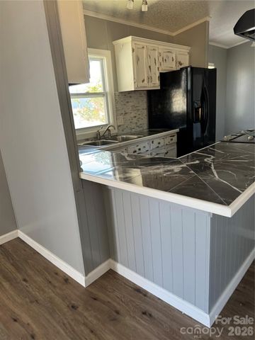 3021 Spartanburg Highway, East Flat Rock, NC 28726