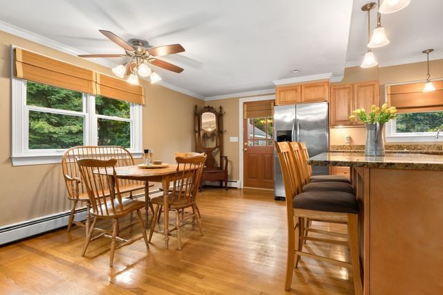 135 Linebrook Rd, Ipswich, MA 01938