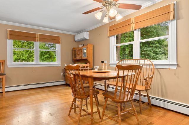 135 Linebrook Rd, Ipswich, MA 01938