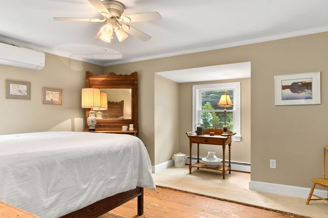135 Linebrook Rd, Ipswich, MA 01938