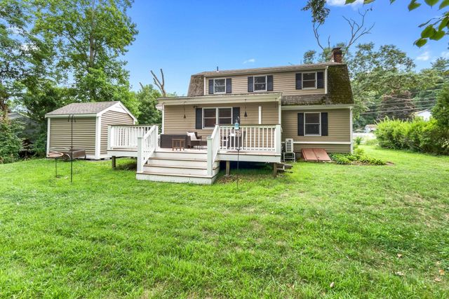135 Linebrook Rd, Ipswich, MA 01938