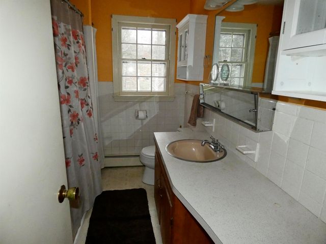 107 Middle Road, Tuftonboro, NH 03816