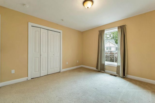 39 Sterling Drive, Laconia, NH 03246