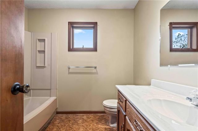 1113 Jeff Circle, Paola, KS 66071