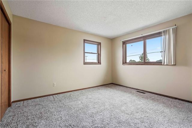 1113 Jeff Circle, Paola, KS 66071