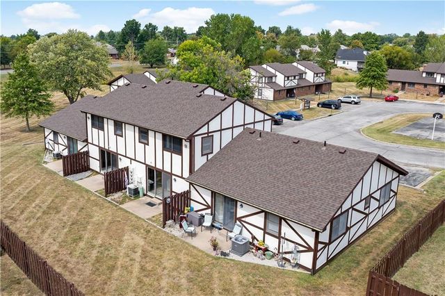 1113 Jeff Circle, Paola, KS 66071