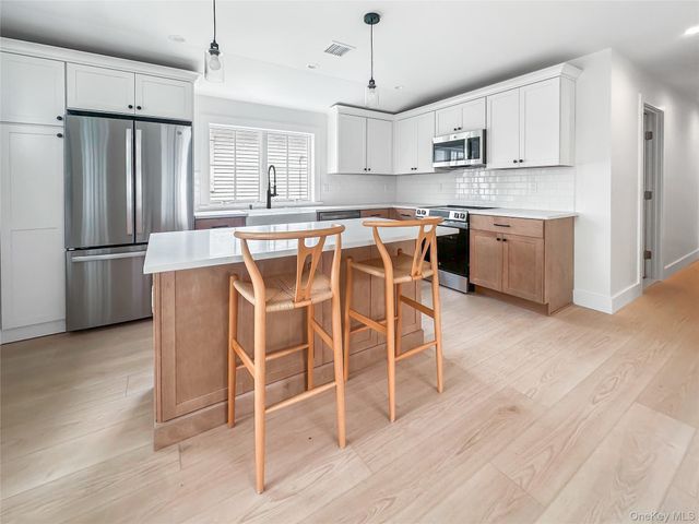 616 Main Street B, Greenport, NY 11944