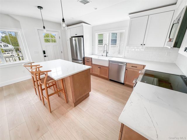 616 Main Street B, Greenport, NY 11944