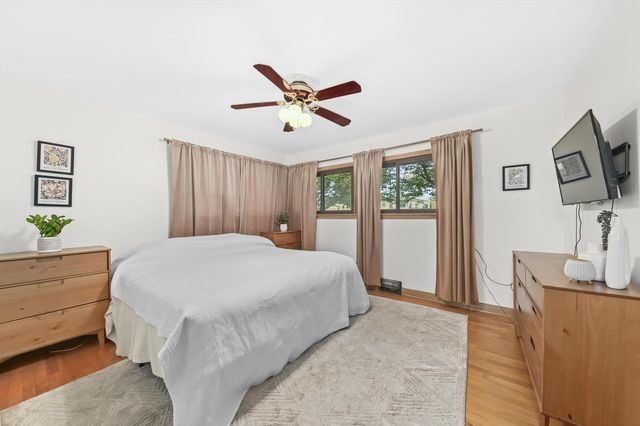 4447 W Midland DRIVE, Milwaukee, WI 53219