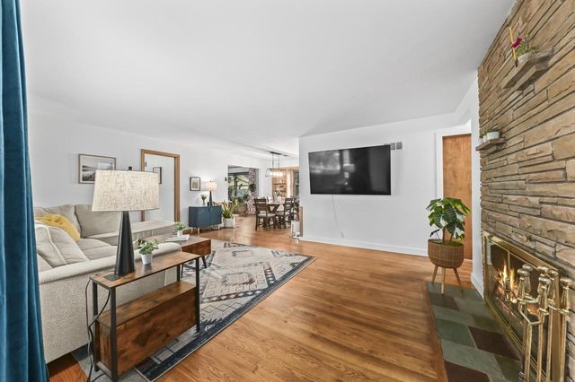 4447 W Midland DRIVE, Milwaukee, WI 53219