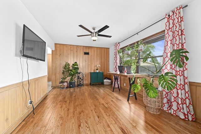 4447 W Midland DRIVE, Milwaukee, WI 53219