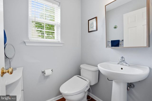 272 HAMPSHIRE DR, Sellersville, PA 18960
