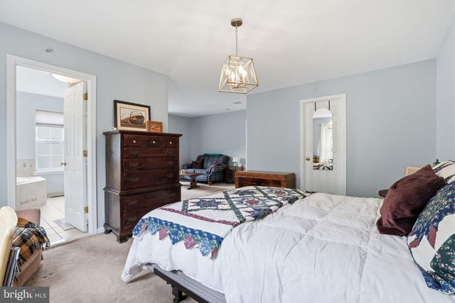 272 HAMPSHIRE DR, Sellersville, PA 18960