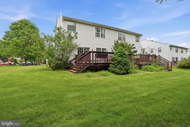 272 HAMPSHIRE DR, Sellersville, PA 18960