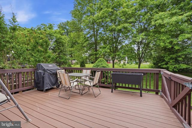272 HAMPSHIRE DR, Sellersville, PA 18960