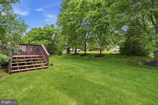 272 HAMPSHIRE DR, Sellersville, PA 18960