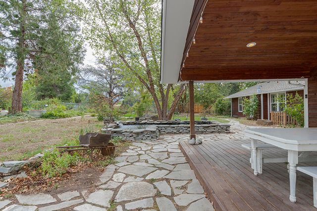 425 S Modoc Avenue, Medford, OR 97504